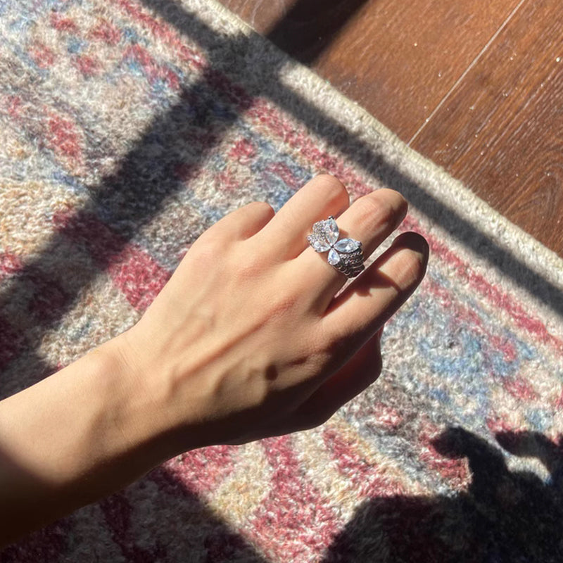 Ethereal Papillon Ring🦋