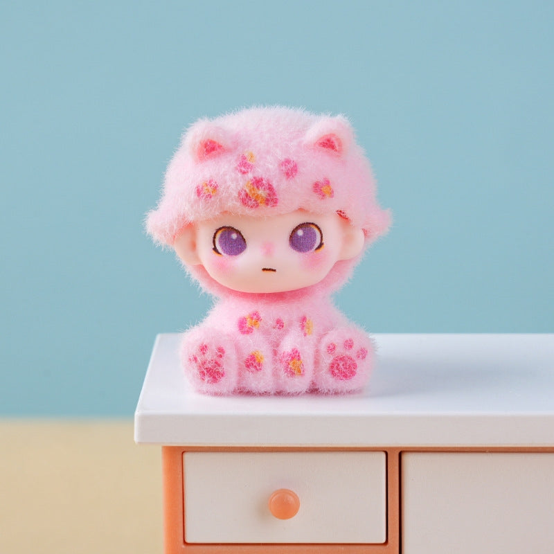 🐱Tiny Paws Flocked Kitty Mini Figurines🔥