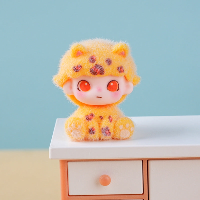 🐱Tiny Paws Flocked Kitty Mini Figurines🔥